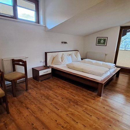 Landhaus Rauch ชเวนเดา ภายนอก รูปภาพ